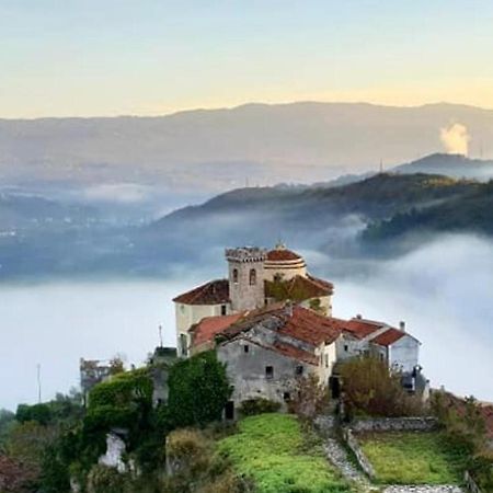 Lavinium Albergo Diffuso Castelluccio Inferiore Экстерьер фото